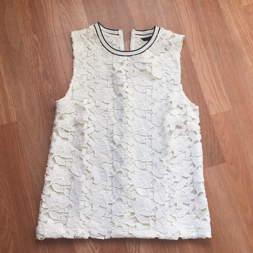 Banana republic lace top NEW